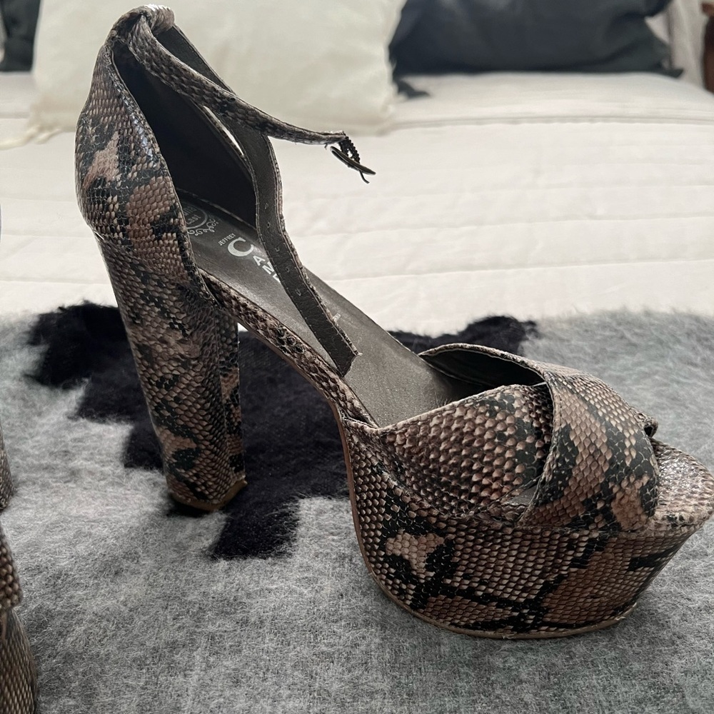 Campbell Handmade Havana Last Platforms - Picture 4 of 9